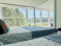 Sunrise at Lake Anna: Lakefront, Boathouse, Pickleball, Golf, Hot Tub, Arcade