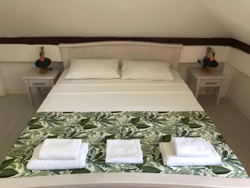 Guesthouse Athos Hotel a Càttaro