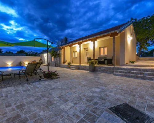 Villa Outback Zadarvillas Hotels in Buković