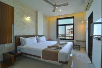 Hotel Sri Sri Executive Kolhapur Near Mahalaxmi Temple