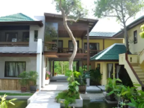Samui Honey Cottages Beach Resort Hotel berhampiran Choengmon Beach