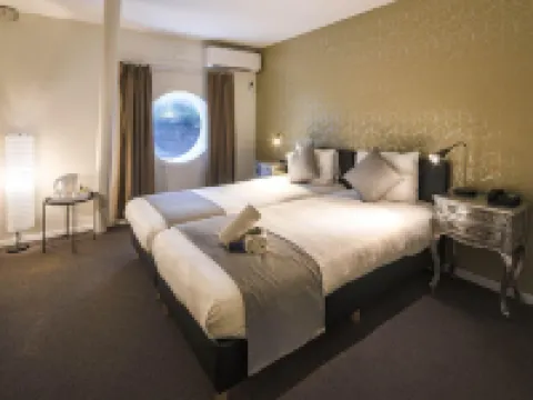 FLOATS by H2OTEL マルクトハル・ロッテルダム周辺のホテル