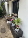 Beautiful, newly renovated apartment with terrace, 2 min. to the highway