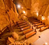 Capricorn Caves Hotels in The Caves