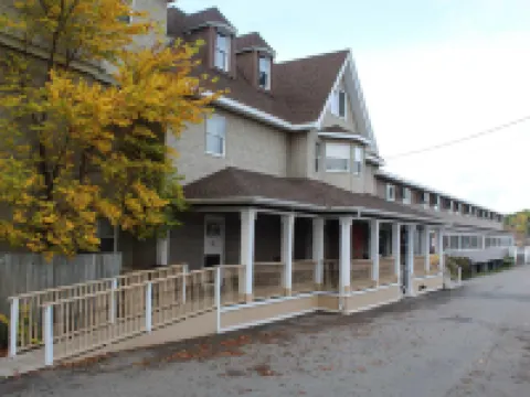 Harbourview Inn, SureStay Collection by Best Western Hotels near Cossit House Museum