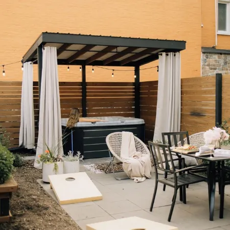 Four Bed Family Stay. Near Sight and Sound. Hot Tub. Full Kitchen.