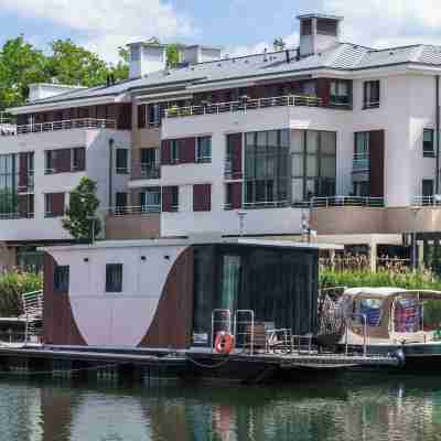 L'Escale Royale L'Isle Adam Port - Oise Hotel Exterior