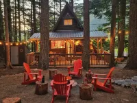 Magic Mushroom A-Frame Cabin with wood-burning hottub