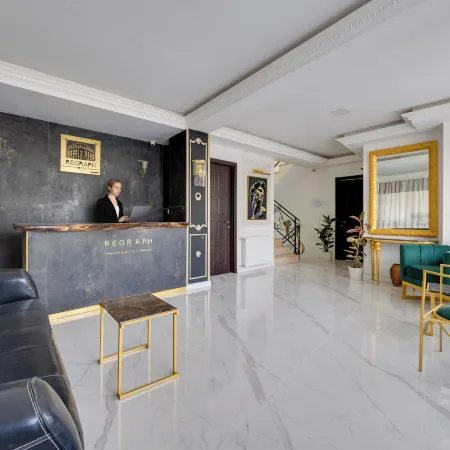 Regraph Hotel