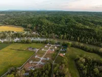 HOT TUB~Dog Friendly Cabin~Fishing~River boat ramp~20 Min to Lake Cumberland