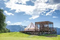 Maiko Glamping Hotels in Minamiuonuma