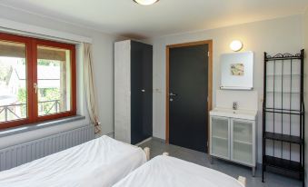 Lavish Cottage with Sauna in Manhay