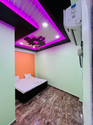 Vande Bharat P Guest House Hotels near Budaun City Mall