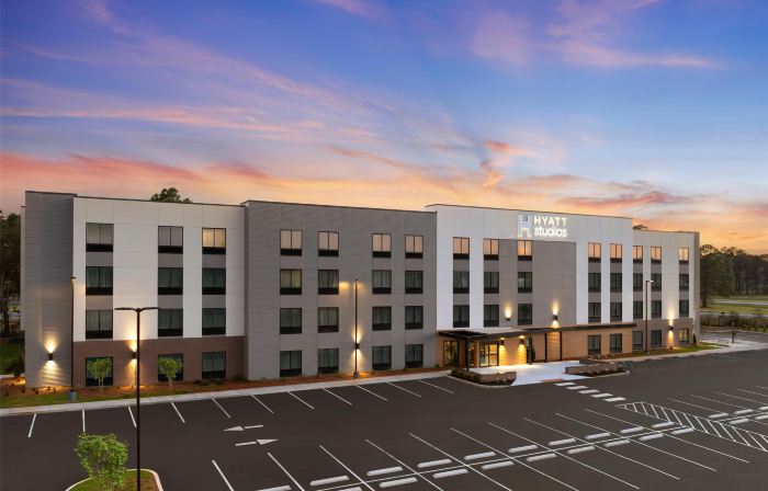 Hyatt Studios Mobile/tillmans Corner