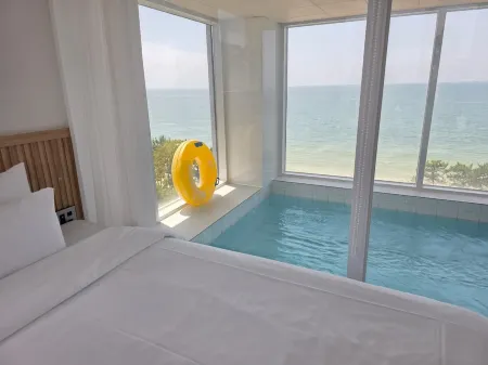 Boryeong I-Ocean Pool Villa