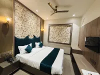 Hotel Royal Nest - جاكوزي