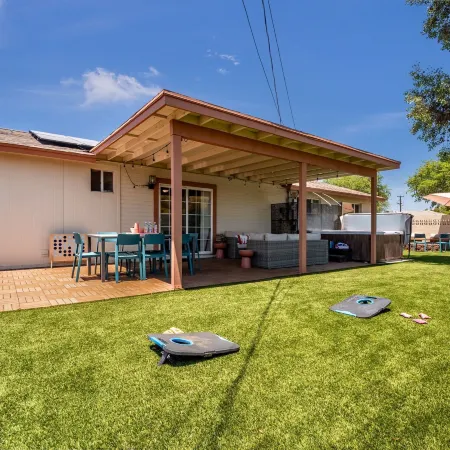 5Br Sleeps 10 Hot Tub Fire Pit Games & Walk to ASU