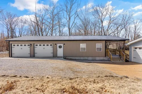 1 Bedroom Pet Friendly Guest House at Sunset Family Lake House with dock access Hotels in Creal Springs