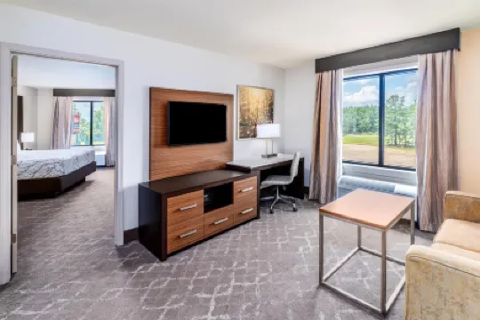 Aiden by Best Western @ Warm Springs Hotel and Event Center