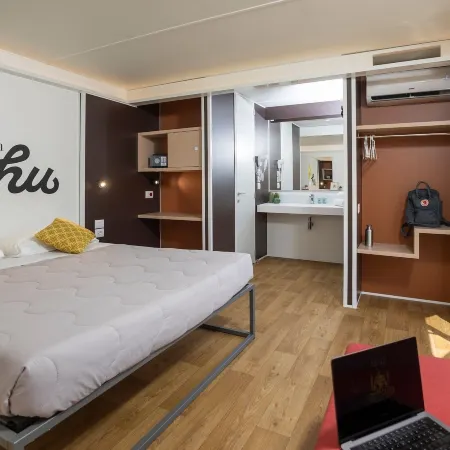 Hu Firenze Certosa Camping in Town