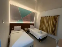 Riverside Smart Hotel Hotels in Sananwetan