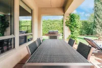 Casa del Sol by AvantStay Backyard Oasis Pool Hot Tub Outdoor Dining Area