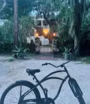 Highly Recommended Historic District Getaway-Walk or Bike Everywhere! Hotel dekat Spanish Moss Trail Train Depot