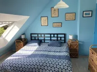 Charming Villa in Saint-Philibert (Close to Carnac) Directly by the Sea.  Rated فنادق في 