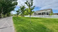 Jordan River Retreat. Charming 1 bedroom apartment in Lehi Ut on the river.