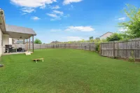 Game Room - Patio + Grill - Sleeps 9 - King Bed Hotels in Clarksville