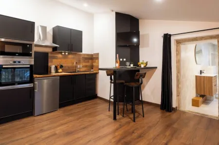 Le Sigorgne Downtown Station Отели в г. Макон