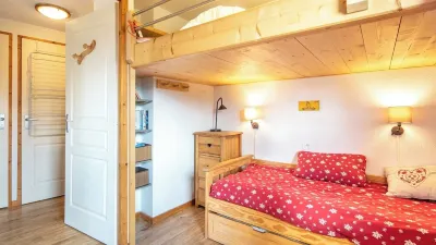 Apartment with Large Balcony on Top Floor, Lovely View Close to the Slopes Отели рядом с достопримечательностью «Fouartes Sport Ski Set»