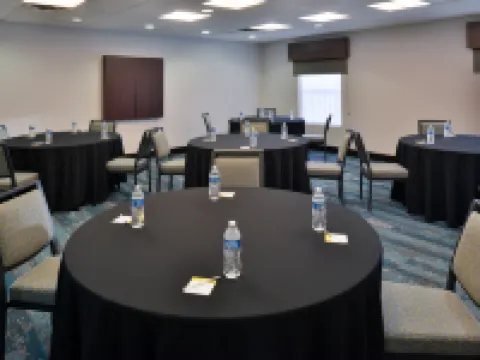 Hampton Inn & Suites Las Vegas Airport Hotels in Paradise