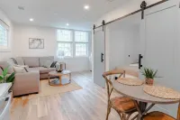 NEW 1 Bedroom Coastal Retreat in the heart of Mount Pleasant