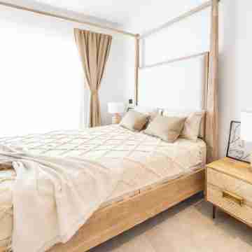 Luxurious Aqua Esmeralda Apartment directly on the beach. Your perfect holiday. Rooms