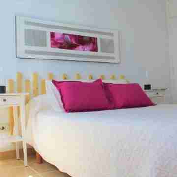 Privilege Bay- Villa Eesha-sea view and natural park view. Beach front location. Rooms