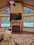 Roomy 5-bedroom house, WiFi, AC in cute Carroll / Twin Mountain, White Mountains