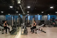 Luxe Loft In Heart Of Downtown - Condos