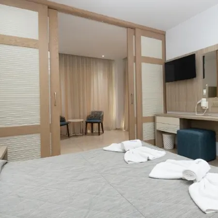 Stamatia Hotel Отели рядом с достопримечательностью «Ayia Napa Harbour»