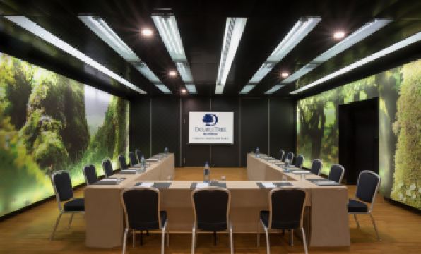 DoubleTree by Hilton Lisbon - Fontana Park