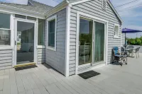 Cozy Westbrook Vacation Rental - Walk to Beach! - en bord de mer