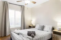 {Kulla Oasis}~Family~ Park~Free Heated Pool~ Fast Wi-Fi~ Near Stadium~ 4B2B Hotels near Arizona Christian University