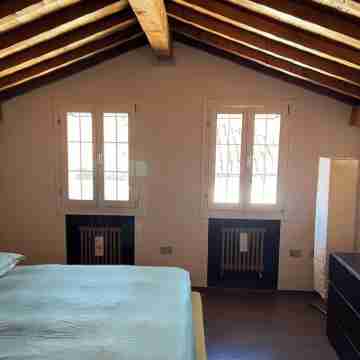 Elegant Turret in the Center Rooms