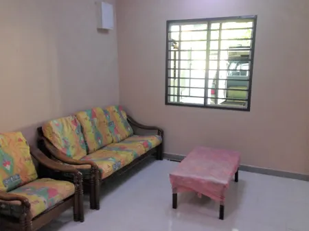 holiday home bagan lalang Отели рядом с достопримечательностью «Баган Лаланг Кэмпзит»