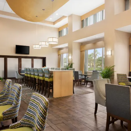 Hampton Inn & Suites Brunswick