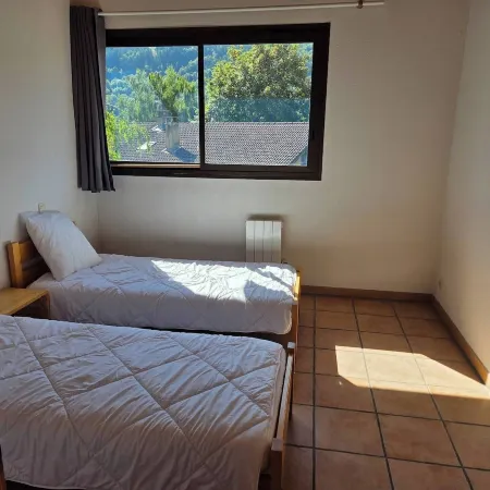 Apartment "Les deux têtes" for 17 People, 5min walk from the funicular