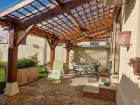 Maison de Village de 70 m2 à 800 Mètres du Centre de Villefranche/saone Hotels in Villefranche-sur-Saone