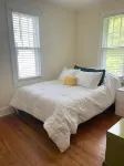 Charming Beach Cottage, Steps to Beach, Enjoy Scenic Vineyards & Farm Stands - 3-Sterne