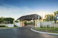 Iberostar Waves Costa Dorada Hotel a 