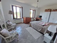 Toskana Haus in Bigliolo mit Toller Aussicht, Garten, Sonne, in Flussnähe